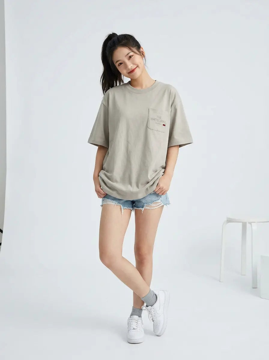 15 Ways to Style an Oversized Tee: Shirt Design Ideas TheWhiteLabel