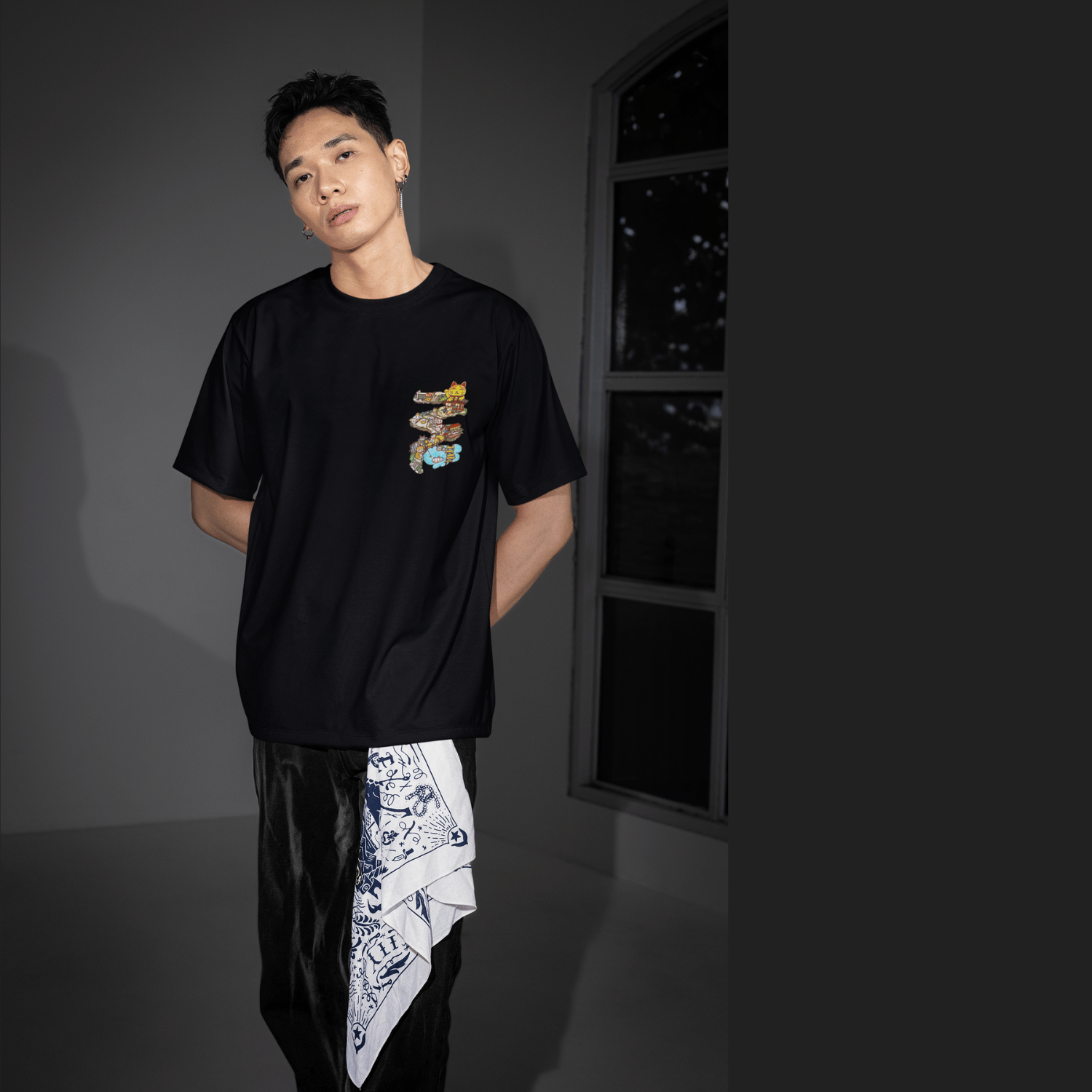 THEWHITELABEL SG21 Fortune Cat Island 300Gsm Oversize Unisex T-shirt in Black and White Color - TheWhiteLabel