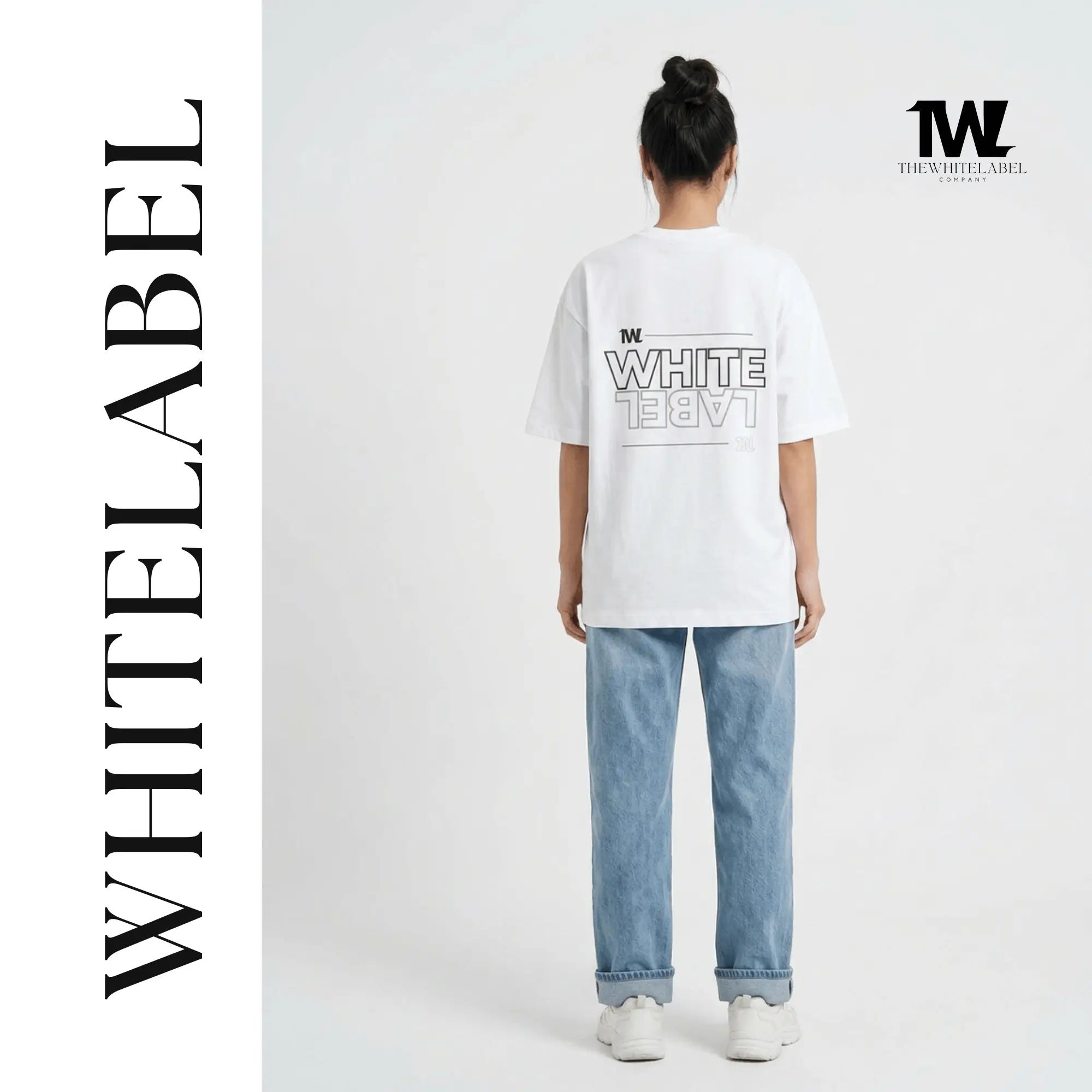 THEWHITELABEL CS01 Classic Member Logo 300Gsm Oversize Unisex T-shirt in Black and White Color - TheWhiteLabel